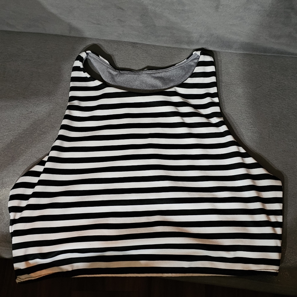 BE. Active XL Black White Striped Racerback High Neck Sports Bra